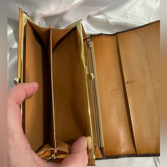 CELINE Vintage Kisslock Macadam logo coated canvas embossed long wallet - Picture 7 of 12